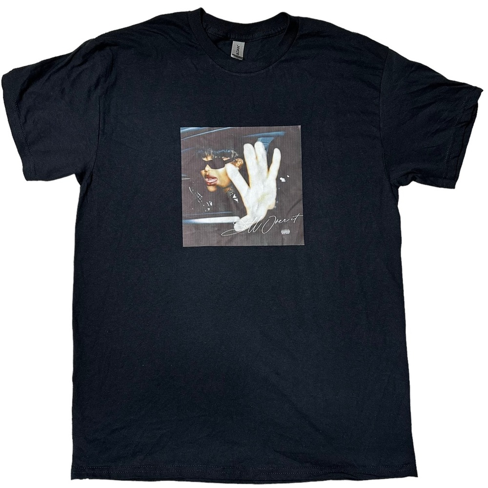 Summer Walker Still Over It Album Cover Graphic {Gildan} T-Shirt Black Unisex L